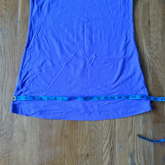 Size 10 lululemon racer back tank top in good condition - Picture 3 of 4
